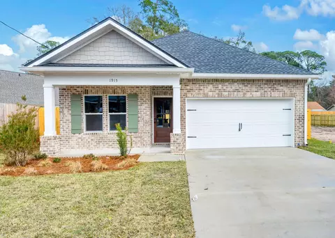 1913 Redwood Ave, Niceville, FL 32578