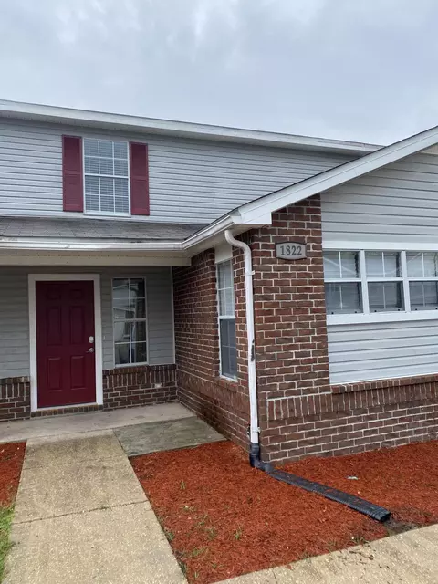 1822 Pointed Leaf Ln, Fort Walton Beach, FL 32547