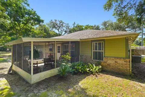 117 Will St, Freeport, FL 32439 photo 8