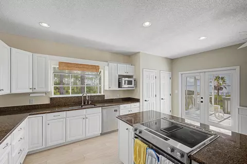 Kitchen - 4501 Bayside Dr, Milton, FL 32583 photo 3 of 3