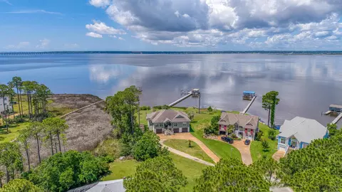 View/Area - 4501 Bayside Dr, Milton, FL 32583 photo 4 of 10