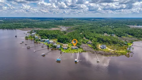 View/Area - 4501 Bayside Dr, Milton, FL 32583 photo 8 of 10