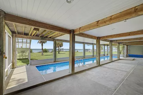Exterior - 4501 Bayside Dr, Milton, FL 32583 photo 3 of 16