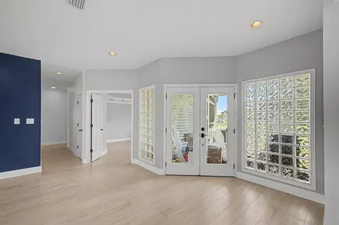 Entry Way - 4501 Bayside Dr, Milton, FL 32583 photo 1 of 2