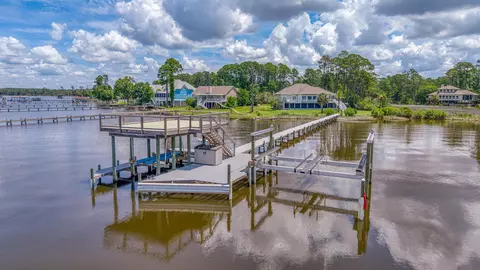 View/Area - 4501 Bayside Dr, Milton, FL 32583 photo 2 of 10