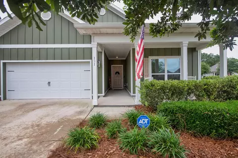 131 Dusky Way, Freeport, FL 32439