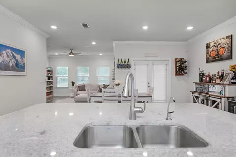 Kitchen - 131 Dusky Way, Freeport, FL 32439 photo 4 of 7