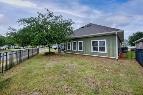 Exterior - 131 Dusky Way, Freeport, FL 32439 photo 7 of 7