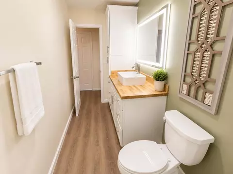 Bath - 111 Trenton Ave, Crestview, FL 32539 photo 5 of 5