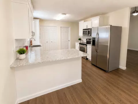 Kitchen - 111 Trenton Ave, Crestview, FL 32539 photo 3 of 4
