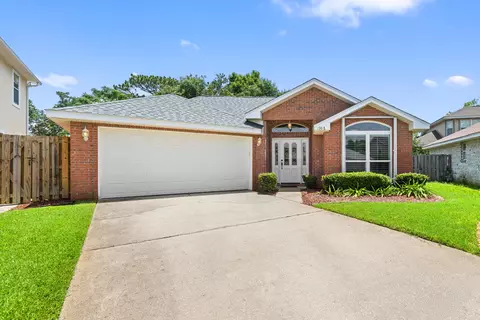 1968 Waterford Ridge Rd, Fort Walton Beach, FL 32547