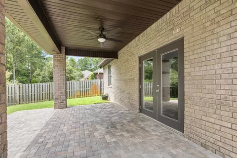 Exterior - 201 Canopy Cv, Freeport, FL 32439 photo 5 of 14