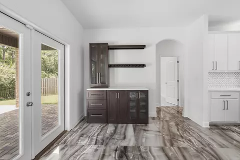 Entry Way - 201 Canopy Cv, Freeport, FL 32439 photo 6 of 9
