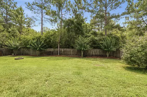 Exterior - 201 Canopy Cv, Freeport, FL 32439 photo 4 of 14