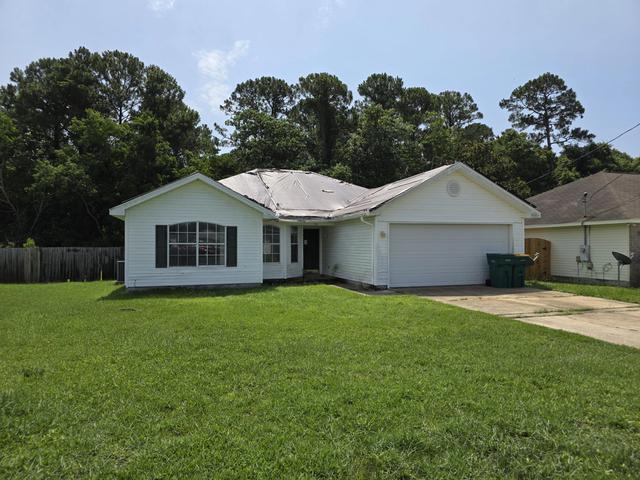 74 Stowe Rd, Mary Esther, FL 32569