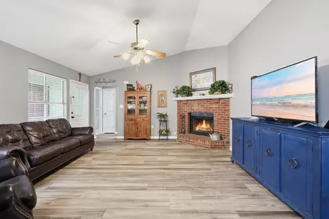 Other - 181 Wright Cir, Niceville, FL 32578 photo 4 of 8