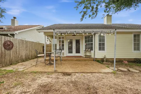 Exterior - 181 Wright Cir, Niceville, FL 32578 photo 17 of 17