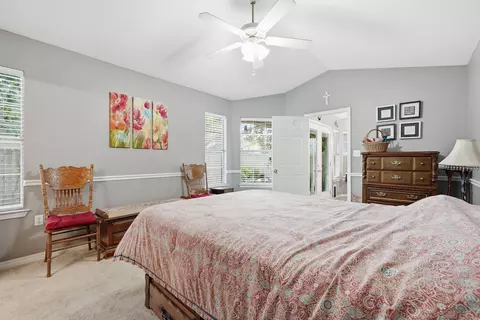 Bedroom - 181 Wright Cir, Niceville, FL 32578 photo 3 of 7
