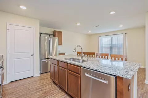 Kitchen - 363 Merlin Ct, Crestview, FL 32539 photo 4 of 5