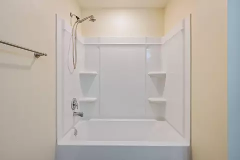 Bath - 363 Merlin Ct, Crestview, FL 32539 photo 5 of 5
