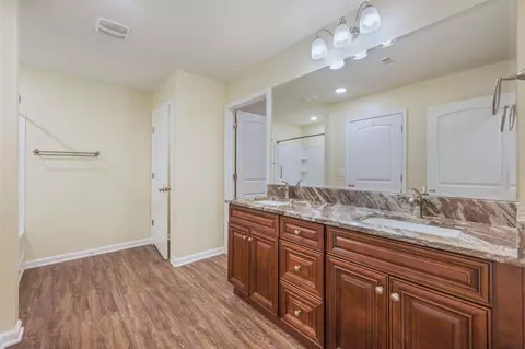 Bath - 363 Merlin Ct, Crestview, FL 32539 photo 1 of 5