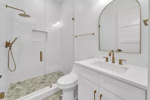 Bath - 97 Muzzle St, Freeport, FL 32439 photo 6 of 9