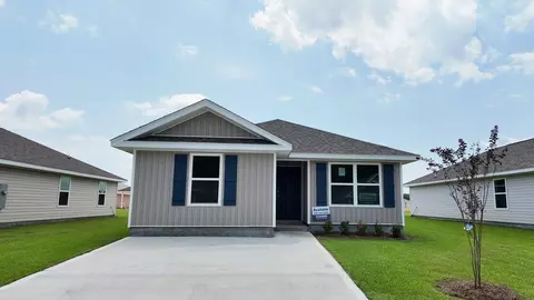 6557 Firefly Dr, Milton, FL 32583