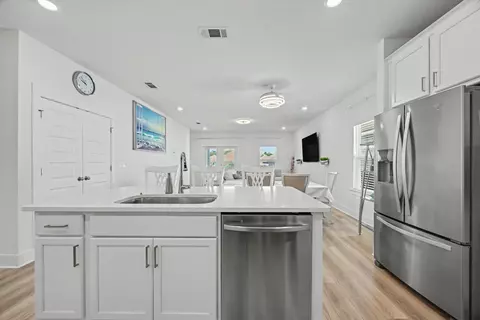 Kitchen - 115 Blooming Cv, Crestview, FL 32539 photo 1 of 2