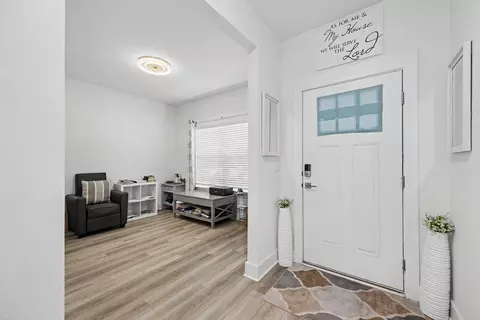 Entry Way - 115 Blooming Cv, Crestview, FL 32539 photo 1 of 3
