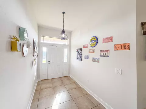 Entry Way - 6214 Flash Ln, Crestview, FL 32536 photo 2 of 4