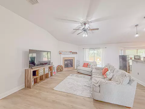 Living - 6214 Flash Ln, Crestview, FL 32536 photo 4 of 9