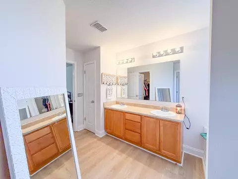 Bath - 6214 Flash Ln, Crestview, FL 32536 photo 1 of 4