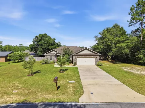 5463 Monterrey Rd, Crestview, FL 32539
