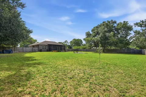 Exterior - 5463 Monterrey Rd, Crestview, FL 32539 photo 10 of 20