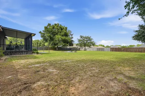 Exterior - 5463 Monterrey Rd, Crestview, FL 32539 photo 11 of 20