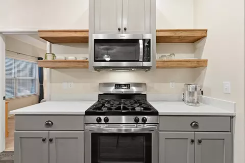 Kitchen - 5463 Monterrey Rd, Crestview, FL 32539 photo 7 of 8