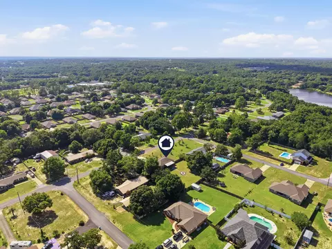View/Area - 5463 Monterrey Rd, Crestview, FL 32539 photo 8 of 11