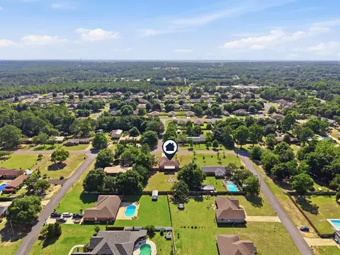 View/Area - 5463 Monterrey Rd, Crestview, FL 32539 photo 9 of 11