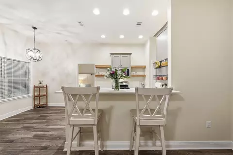 Kitchen - 5463 Monterrey Rd, Crestview, FL 32539 photo 2 of 8
