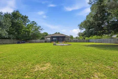 Exterior - 5463 Monterrey Rd, Crestview, FL 32539 photo 9 of 20