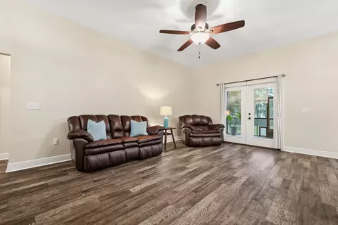 Living - 5463 Monterrey Rd, Crestview, FL 32539 photo 1 of 1