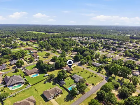 View/Area - 5463 Monterrey Rd, Crestview, FL 32539 photo 10 of 11