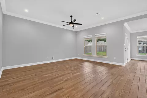 Living - 75 E Apollo Ave, Freeport, FL 32439 photo 2 of 4