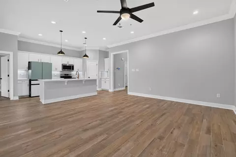 Living - 75 E Apollo Ave, Freeport, FL 32439 photo 4 of 4