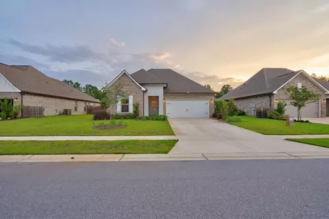 Exterior - 75 E Apollo Ave, Freeport, FL 32439 photo 2 of 8