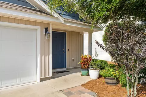 629 Earl Godwin Rd, Freeport, FL 32439 photo 3