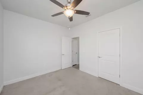 Bedroom - 5737 Marigold Loop, Crestview, FL 32539 photo 9 of 11