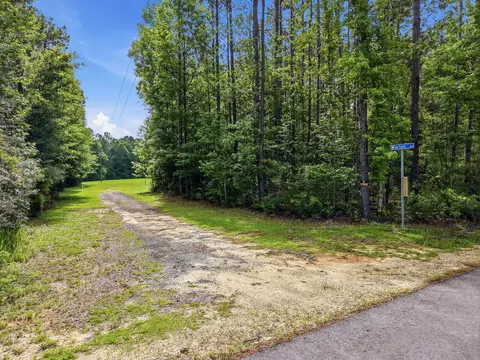 7775 Peacock Rd, Baker, FL 32531 photo 2