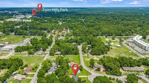 View/Area - 303 Runnymeade Dr, Crestview, FL 32539 photo 6 of 6