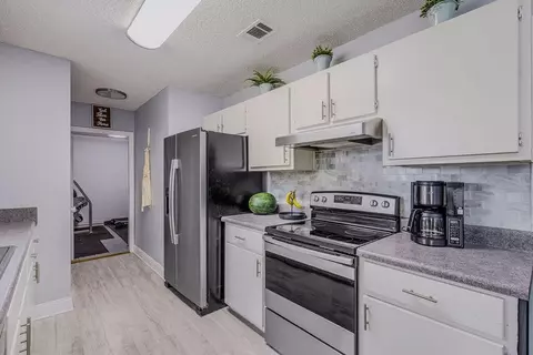 Kitchen - 303 Runnymeade Dr, Crestview, FL 32539 photo 3 of 3